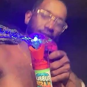 Meet your Posher, Deon